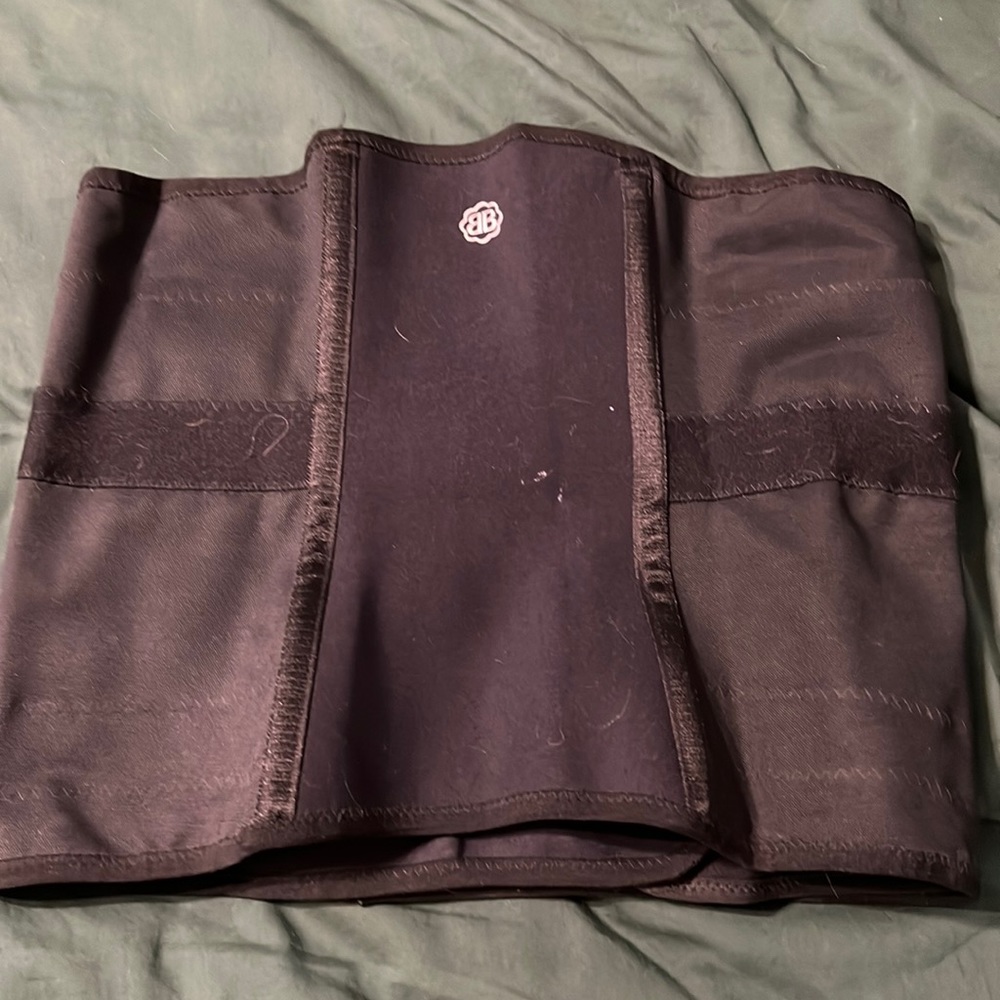BELLYBANDIT size medium with EXTENDER